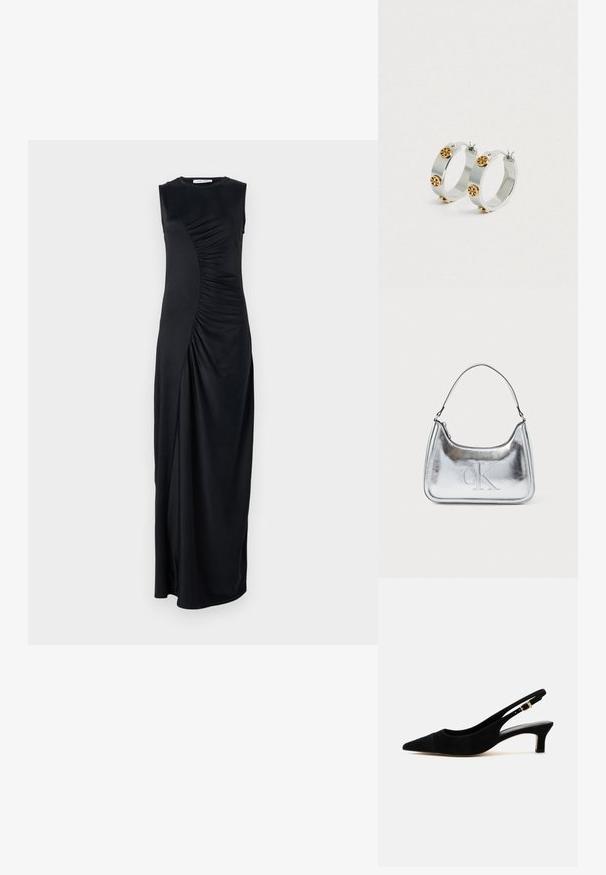 Sort ærmeløs maxi-kjole med draperet sidelining, lavet af glat stof; har en rund halsudskæring og en tætsiddende silhuet.; Sort ruskind slingback-pumps med spids tå, 5 cm kitten hæl og guldbeslag på den justerbare hælrem.; Sølvmetallic håndtaske med en buet form, lynlåslukning og skulderrem. Har et præget "CK" logo på fronten.; Sølv hoops øreringe med guldtonede cirkulære accenter og et udskåret mønster, der viser en poleret overflade og et slankt, moderne design.