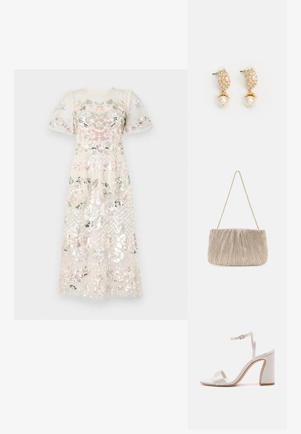 Jurk met een doorschijnende, glinsterende stof met bloemenn borduursel in pastelkleuren. Korte puffmouwen en een ronde halslijn. Midi-lengte.; Witte sandalen met hakken, satijnen afwerking, open teen en dunne enkelband. Bevat een blokhak en dubbele voorkantbanden voor ondersteuning.; Plooitjes metallic stoffen handtas met een gouden kettinghengsel, zachte rechthoekige vorm, lichtbeige kleur, gestructureerd oppervlak en gathered details.; Gouden oorbellen met een bloemenontwerp, verrijkt met parelaccenten en een grotere parel-druppel. Versierd met kleine, heldere kristallen.