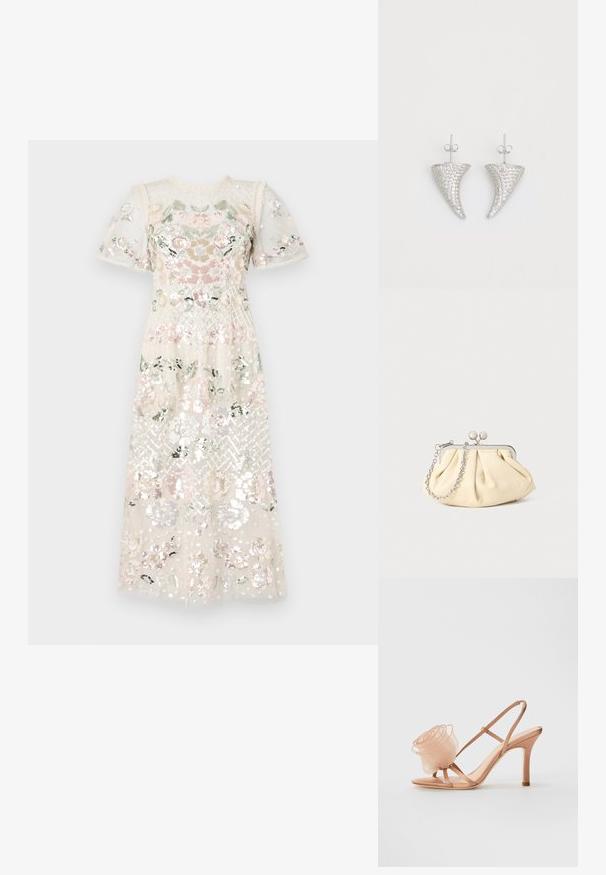 Kleid aus transparentem, paillettenbesetztem Stoff mit floralen Stickereien in Pastellfarben. Kurze Puffärmel und runder Ausschnitt. Midi-Länge.; Loeffler Randall STEPH ORGANZA FLOWER - High Heel Sandalette - blush; Faltige beigefarbene Ledertasche mit einem silbernen Metallrahmen, ausgestattet mit zwei runden dekorativen Verschlüssen und einem silbernen Kettenriemen.; Silberne, hornförmige Ohrringe, besetzt mit kleinen klaren Steinen, mit einem Steckverschluss zur Befestigung. Glatte Textur und metallisches Finish.