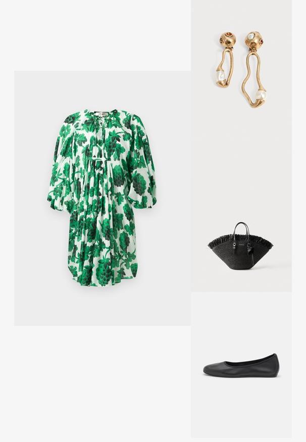 Groene bloemenjurk met pofmouwen, voorzien van een geplooide halslijn en textuurstof, versierd met donker en lichtgroene bladeren op een witte achtergrond.; Zwarte leren ballerina met een ronde neus, gladde textuur, minimale stikdetails en een flexibele zoolontwerp.; Zwarte geweven tote tas met brede waaiervorm, een franjerand aan de bovenkant, twee handgrepen en een decoratieve strik aan één handgreep.; Goudkleurige oorbellen met onregelmatige open vormen, elk met een parel aan de onderkant en edelsteendetails op de ronde stekers.