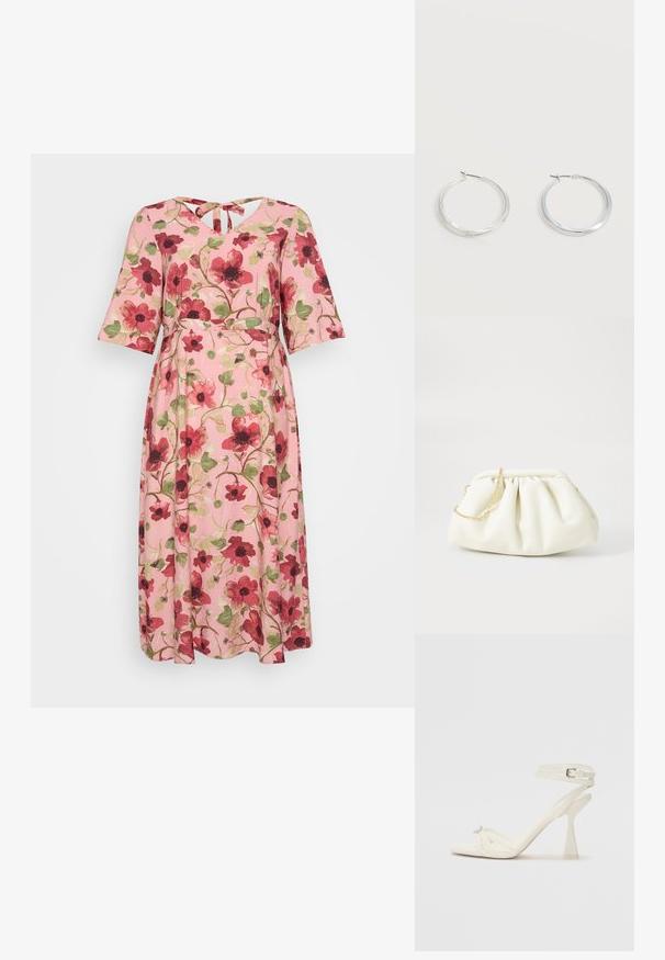 Vestido floral con fondo rosa, con patrones de flores rojas y verdes, mangas cortas y ligeras, y un escote en V con un detalle de lazo en la parte posterior.; Sandalía de tacón alto con tiras en cuero blanco, con un diseño elegante, un tacón bloque transparente y un elemento decorativo en la punta.; Bolso de mano de cuero blanco con un diseño recogido, cuenta con una cadena dorada y forma redondeada. Textura suave con pliegues suaves y sin patrones.; Pendientes de aro de metal plateado con superficie lisa y ligeramente curvada y cierre de tipo mosquetón sobre un fondo blanco liso.