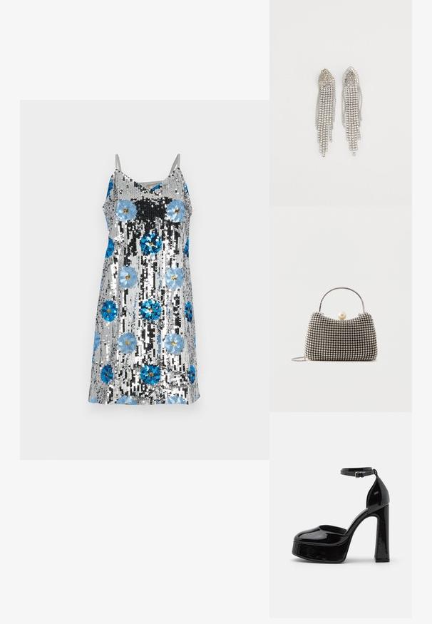 Robe à sequins avec une base argentée, ornée de grands motifs floraux bleus et d'accents noirs. Design élégant sans manches avec des bretelles ajustables.; Talons compensés en cuir verni noir avec une bride à la cheville, bout arrondi et talon épais, affichant une texture lisse et brillante.; Petit sac à main avec motif à carreaux argenté, poignée incurvée, grande fermeture à perle et une fine bandoulière en chaîne argentée sur un fond uni.; Boucles d'oreilles en argent présentant un design en cascade avec plusieurs rangées de strass scintillants, des pointes effilées et de délicates nuances de chaîne.