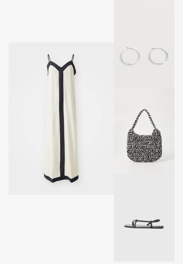 Ärmelloses Maxikleid in Creme mit tiefem V-Ausschnitt und schwarzem Besatz entlang der Kanten und vorne. Hergestellt aus leichtem Stoff.; Schwarze flache Sandalen mit dünnen, strukturierten Riemen und einem minimalistischen Design. Die Sohle ist glatt und die gesamte Form ist schlank und zurückhaltend.; Gewebte Handtasche in Schwarz und Weiß mit runder Form, strukturiertem Oberflächenfinish und geflochtener Grifffläche. Geeignet für den lässigen Gebrauch.; Silberne Metallcreolen mit glatter, leicht gebogener Oberfläche und Klappverschluss vor schlicht weißem Hintergrund.