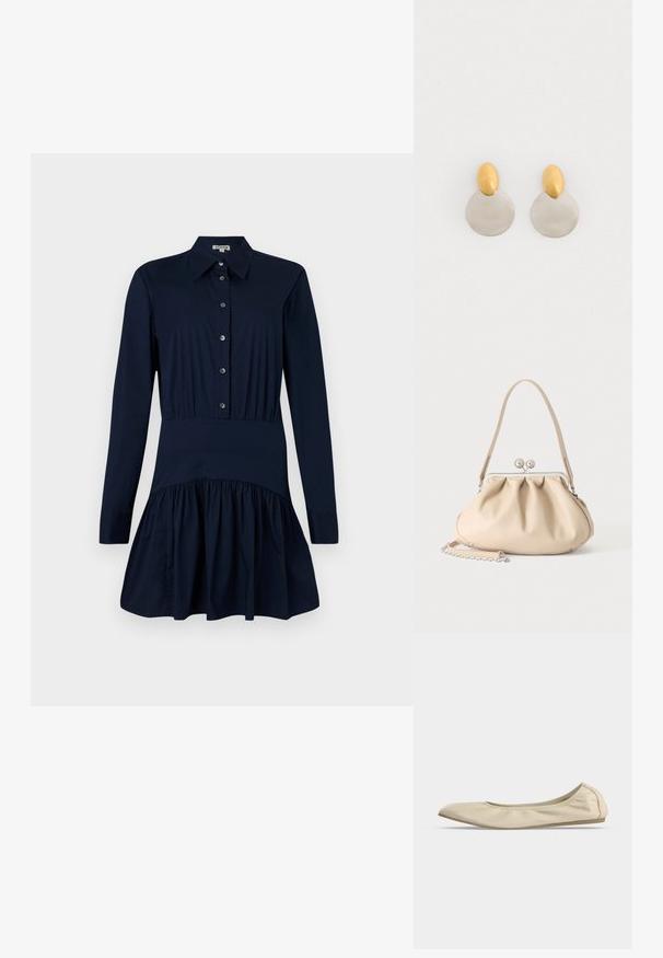 Donkerblauw shirtjurk met een knoopsluiting aan de voorkant, lange mouwen, een getailleerde taille en een uitlopende rok met geplooide details aan de onderkant.; Beige zachte leren ballerina met afgeronde neus, laag uitgesneden zijprofiel en slanke rubberen zool op een effen witte achtergrond.; Beige zachte leren handtas met een zilveren metalen frame sluiting, een enkele schouderriem en een optionele kettingriem op een witte achtergrond.; Gouden en zilveren metalen oorbellen met een ronde schijfbasis en een ovale bovenstuk, gladde textuur en gepolijste afwerking.