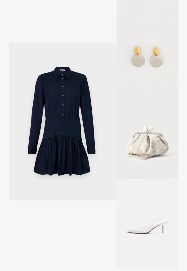 Robe chemise bleu marine avec un devant à boutons, des manches longues, une taille cintrée et une jupe évasée avec un détail froncé à l'ourlet.; Chaussure pour femme en cuir blanc avec bride arrière, bout pointu, petit talon kitten bas et petit nœud décoratif sur le dessus, vue de profil latéral.; Petit sac pochette beige avec tissu texturé à pois, cadre argenté, fermoir rond blanc et bracelet de poignet amovible sur fond uni.; Boucles d'oreilles en métal doré et argenté avec une base en disque rond et une pièce supérieure ovale, texture lisse et finition polie.