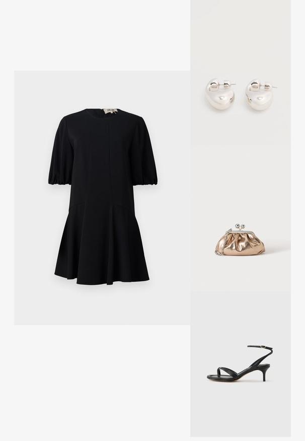 Schwarzes Kleid mit rundem Halsausschnitt, kurzen Puffärmeln und ausgestelltem Rock. Hergestellt aus einem glatten Stoff mit Nahtdetails.; Schwarze Ledersandale für Damen mit dünnen Riemchen, einer Zehenlasche, einer Knöchelschnalle und einem mittelhohen Stöckelabsatz vor neutralem Hintergrund.; Kleine goldene Metallic-Clutch mit silbernem Verschluss und Kettengurt auf einfachem hellem Hintergrund.; Paar glänzende silberne dicke Creolen mit Stecker-Verschlüssen auf weißem Hintergrund.