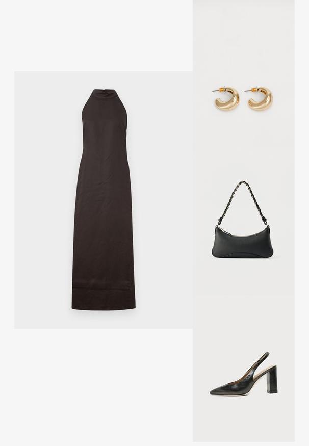 Robe noire à encolure halter, avec une silhouette droite, en tissu lisse, présentant un subtil éclat et un design longueur cheville.; Chaussure slingback en cuir noir à bout pointu avec un talon bloc haut et une doublure intérieure beige sur un fond clair uni.; Sac à bandoulière en cuir noir de forme rectangulaire incurvée, avec une chaîne dorée tissée dans la bandoulière noire tressée et une fermeture éclair sur le dessus.; Deux boucles d'oreilles en forme de cerceau en or brillant, avec un design courbé, présentant des accents orange près de la tige, sur fond blanc uni.