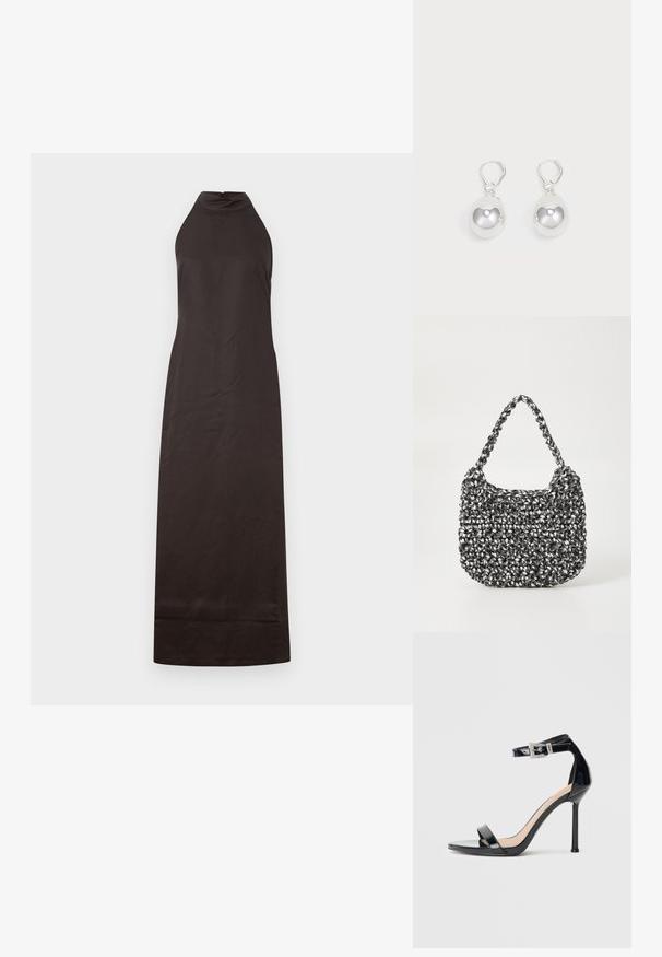 Vestido negro de cuello halter con silueta recta, hecho de una tela suave, que presenta un ligero brillo y un diseño hasta los tobillos.; Sandalia de tacón alto en piel sintética negra con correa en el tobillo. Presenta un diseño minimalista, punta abierta y una hebilla con detalles de pedrería.; Bolso de mano tejido en blanco y negro con forma redondeada, superficie texturizada y asa trenzada. Adecuado para uso casual.; Pendientes de plata en forma de gota con superficies redondas y reflectantes colgando de cierres de palanca. El fondo es blanco liso.