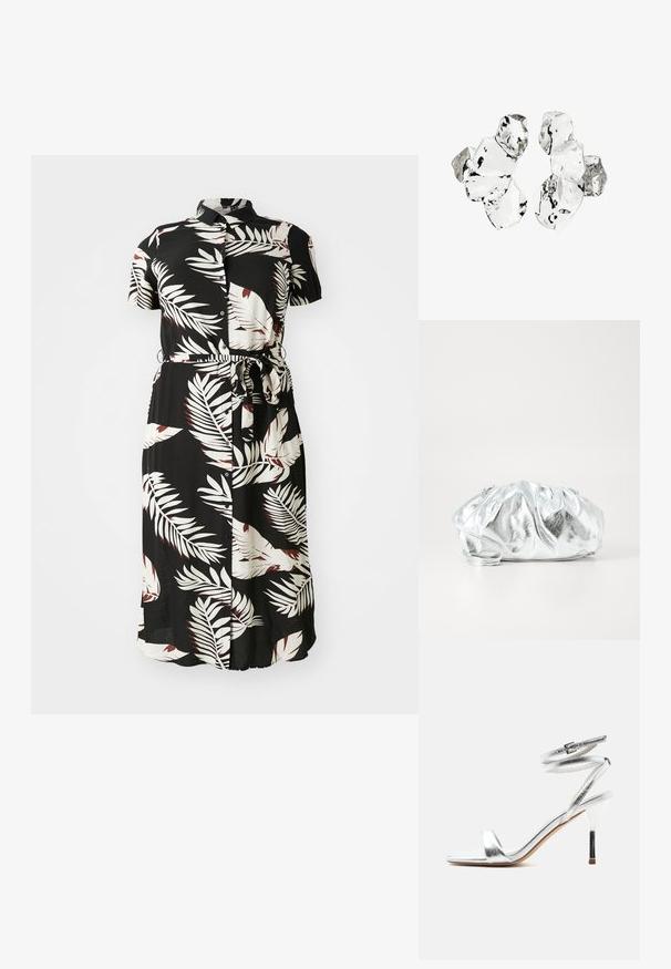 Schwarzes knopfbares Kleid mit einem weißen und burgunderfarbenen tropischen Blattmuster, kurzen Ärmeln, einem Bindegürtel in der Taille und einer fließenden Silhouette.; Silberne Sandale mit hohem Absatz und umlaufenden Riemen am Knöchel sowie dünnem Stiletto-Absatz, seitlich auf weißem Hintergrund gezeigt.; Metallisch silberne Clutch-Tasche mit einem weichen, gerafften Körper und einem dünnen Schultergurt. Sie verfügt über eine glatte, glänzende Textur und eine abgerundete Form.; Cluster von sechs unregelmäßig geformten, transluzenten und reflektierenden glasähnlichen Stücken, angeordnet auf weißem Hintergrund.
