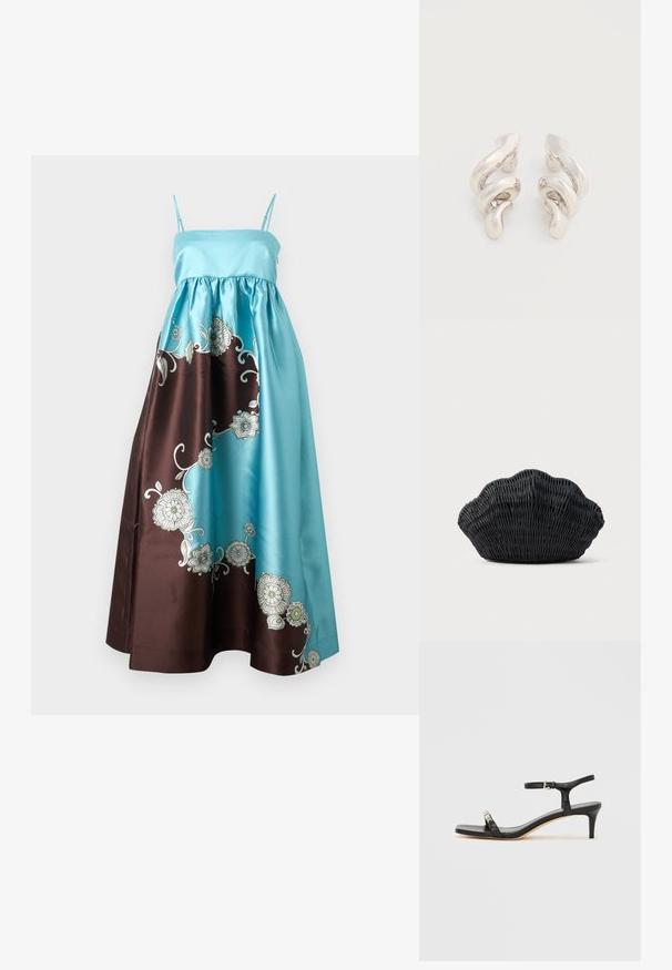 Satin maxi-jurk met een aansluitende turkooise corsage, een bruine rok met witte bloemenborduursels en dunne verstelbare schouderbandjes.; Zwarte leren sandaal met hak, enkelbandje, open neus, vierkante voorkant en zilverkleurige accenten. Gesloten ontwerp met een slank profiel.; Zwarte gevlochten handtas in de vorm van een sint-jakobsschelp met een gebogen bovenkant en een geweven textuur op een effen achtergrond.; Gedraaide zilveren metalen oorknopjes met een gladde, glanzende afwerking, voorzien van een modern, abstract spiraalontwerp.