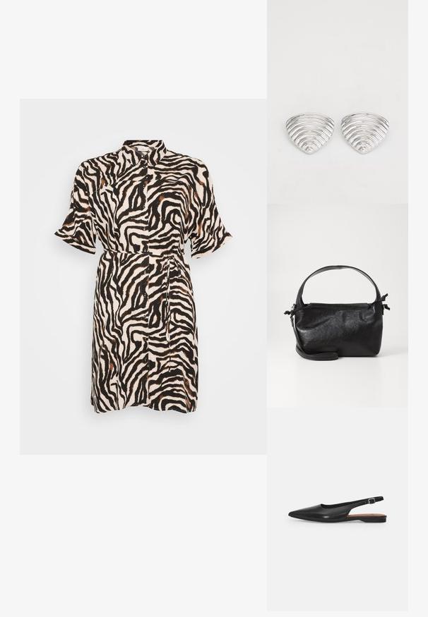 Knapdetalje kjole i sort og beige zebra-mønster, korte ærmer, et bælte i taljen og en klassisk krave; lavet af et let materiale.; Sorte læder slingback sko med spidse tæer, subtil glans og justerbar ankelrem. Flad hæl med en brun indersål.; Sort læderhåndtaske med et struktureret design, rund tophåndtag og aftagelig skulderrem. Den har en glat tekstur og en subtil glans.; Sølvfarvede øreringe med et bølget, tekstureret design, formet som overlappende halvmåner; den polerede overflade fremhæver de reflekterende egenskaber.