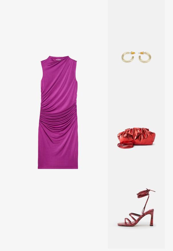 Robe sans manches, de couleur violette, avec des détails en tissu froncé sur un côté, présentant une texture lisse et une coupe au niveau des genoux.; NA-KD STRAPPY FUNNEL - Sandales à talons hauts - red; Sac à main métallique rouge au design froncé et bouffant. Il possède une longue bandoulière fine et une texture lisse et brillante.; Boucles d'oreilles en métal doré en forme d'anneau, avec une finition lisse et arrondie. Elles possèdent des accents orange à l'arrière pour un maintien sécurisé.