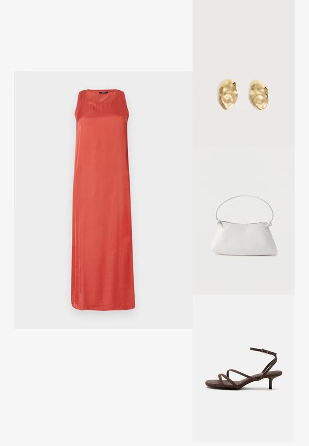 Robe longue sans manches de couleur corail unie. Fabriquée dans un tissu doux avec une coupe décontractée et un col rond. Pas de motifs ou d'accents notables.; Sandale marron à talons hauts avec fines lanières croisées et bride de cheville avec boucle argentée sur fond blanc.; Sac à main en cuir tressé blanc avec poignée arrondie et extrémités de lanière nouées, présenté sur un fond uni.; Paire de boucles d'oreilles en métal doré brillant, de forme irrégulière, avec une surface froissée et lisse sur un fond clair uni.