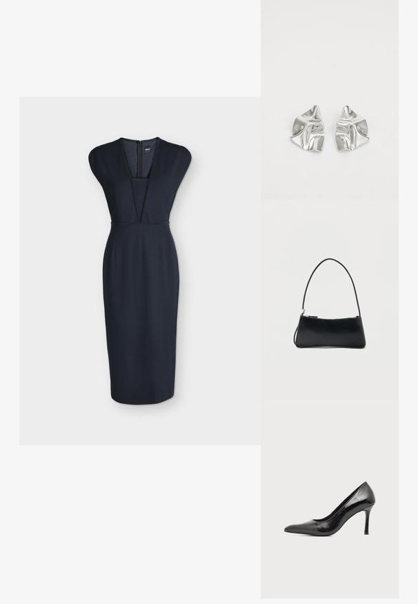 Robe midi noire sans manches avec un profond décolleté en V, épaules structurées et fermeture éclair au dos sur un fond gris clair uni.; Chaussure à talon haut pour femme en cuir verni noir avec bout pointu et talon fin sur fond clair uni.; Sac à main rectangulaire noir avec une fine bandoulière et fermeture éclair, présenté sur un fond blanc uni.; Boucles d'oreilles en métal argenté avec un design ondulé et sculptural, présentant une finition polie et des formes irrégulières, mettant en valeur une esthétique contemporaine.