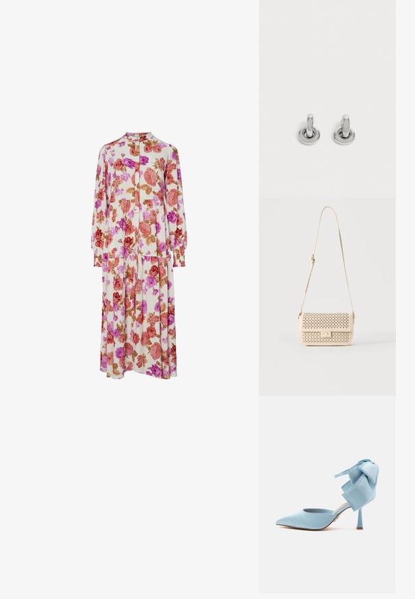 Blomstret kjole med en cremefarvet baggrund og pink, røde og brune roser, lange ærmer, krave og plisseret nederdel.; Lyseblå højhælede spidse sko med stiletthæl og stor dekorativ sløjfe på bageste ankelrem.; Beige skuldertaske med perforeret blomstermønster, klaplukning, rektangulær form og justerbar rem.; Par små, skinnende sølv hoops med rund base, vist på en ensfarvet lys baggrund.