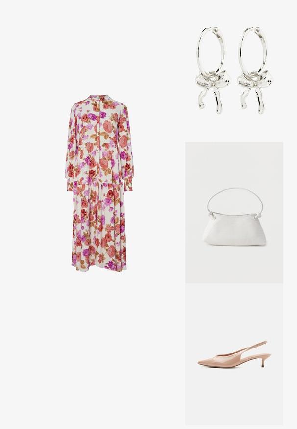 Blumenkleid mit einem cremefarbenen Hintergrund und rosa, roten und braunen Rosen, langen Ärmeln, einem kragenförmigen Ausschnitt und einem plissierten Rock.; Beiger Lackleder-Slingback-Schuh mit spitzer Zehe und niedrigem Kitten-Heel, seitlich dargestellt vor weißem Hintergrund.; Weiße gewebte Lederhandtasche mit abgerundetem Griff und verknoteten Riemenenden, vor schlichtem Hintergrund präsentiert.; Silberne Creolen mit einem Bogen-Detail in der Mitte, die eine polierte Oberfläche und eine glatte Textur präsentieren.