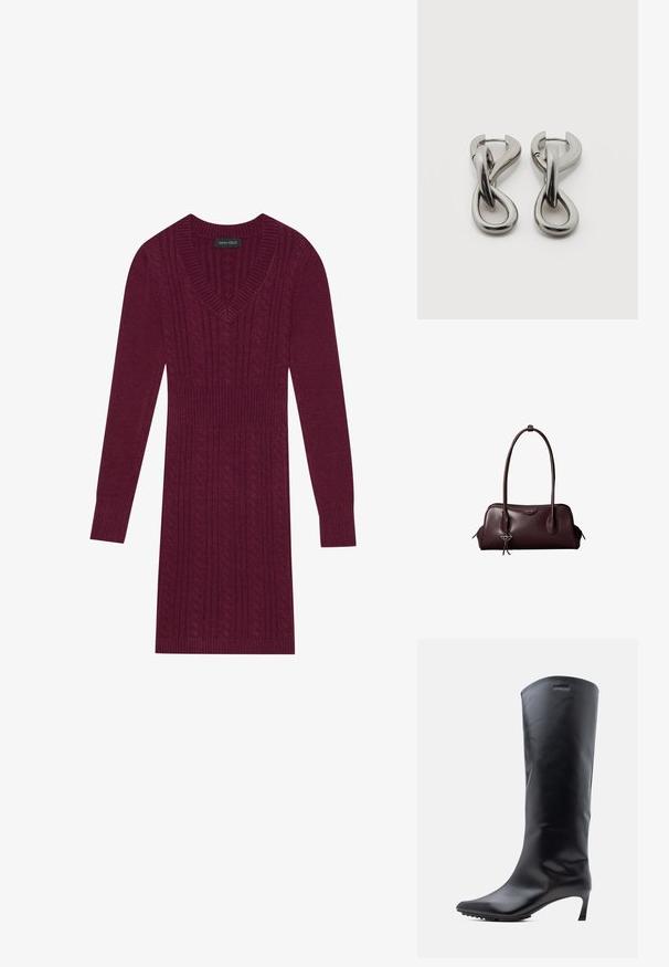 Bordeauxfarbenes Strickkleid mit V-Ausschnitt, langen Ärmeln, gerippten Bündchen und einem durchgehenden Kabelstrickmuster. Taillierte Passform.; Knielanger schwarzer Lederstiefel mit spitzer Zehe und schlankem, hohem Absatz. Glatte Textur mit minimaler Hardware und Markenlogo in der Nähe des oberen Randes.; Dunkelbraune Lederhandtasche von Calvin Klein mit langen doppelten Griffen und einem kleinen Logoanhänger, der an einem Griff hängt.; Paar silberfarbene Metallohrringe mit abstraktem ineinandergreifendem Schlaufen-Design auf weißem Hintergrund.