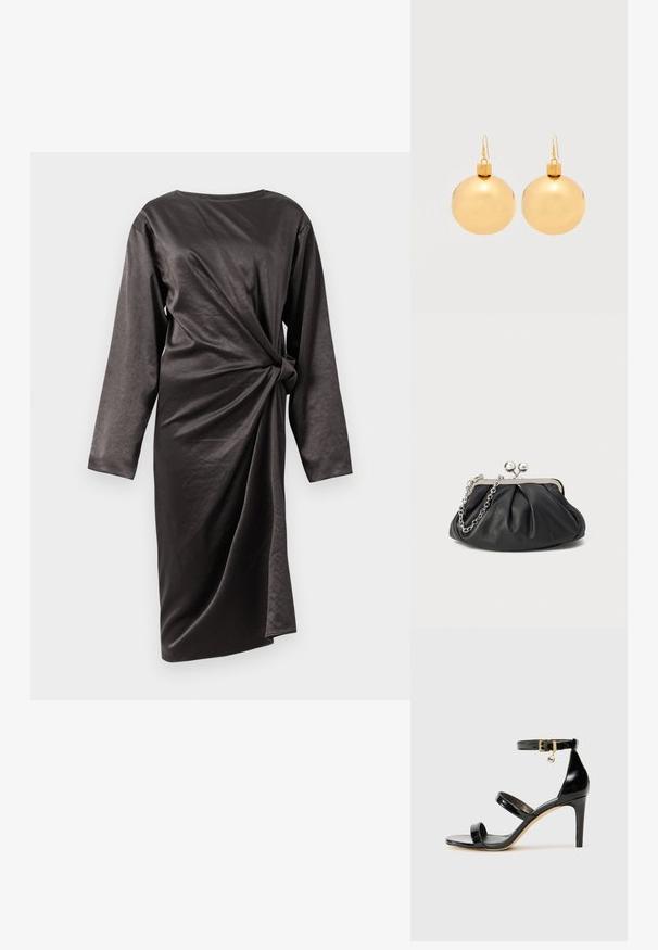 Vestido largo de manga larga en gris oscuro con un cuello alto, que presenta un detalle frontal retorcido y una textura de tejido suave. Sin cierres visibles.; Sandalia de charol negro con tres correas, hebilla en el tobillo y tacón de aguja de 10 cm. Presenta detalles de hardware en oro y un charm con el logo.; Clutch de cuero negro con textura arrugada, marco de metal en tono plateado, cierre de beso y cadena para colgar. Superficie suave y lisa.; Par de pendientes de bola navideña dorados brillantes con cierre de gancho sobre un fondo blanco liso.