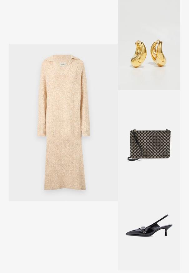 Robe en tricot beige avec un col en V et un col, des manches longues et des poignets côtelés. Texture douce avec un motif légèrement texturé sur l'ensemble.; Chaussure à talon bas en cuir verni noir avec bride arrière, bout pointu et détail boucle argentée sur fond blanc uni.; Sac à main noir et beige à motif, de forme rectangulaire, avec un design en croix, une fermeture éclair et une bandoulière noire amovible.; Boucles d'oreilles en or en forme de d'anneaux lisses et courbés avec une finition polie. Équipées d'un mécanisme de fermeture et de légères indentations pour le détail.