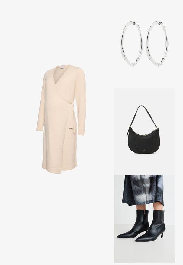 Robe portefeuille couleur crème avec manches longues, encolure festonnée et fermeture à nouer sur le côté. Texture douce et longueur jusqu'au genou.; Bottines en cuir noir à bout pointu et fermeture éclair sur le côté, avec un talon effilé. Texture lisse et design élégant.; Sac à main en cuir noir avec une forme courbée, surface texturée, coutures avant et un logo doré. Il est doté d'une seule sangle ajustable.; Paire de boucles d'oreilles ovales torsadées en argent poli avec fermoirs à charnière, présentée sur fond blanc.