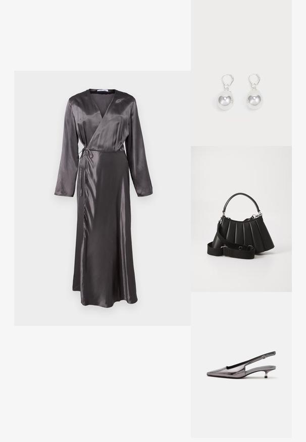 Lange, wikkelstijl jurk van donkergrijze satin, met lange mouwen, een strikceintuur en een licht uitlopende zoom voor een vloeiende silhouet.; Metallic grijze slingback-schoen met spitse neus, lage kittenhak en verstelbare band op een witte achtergrond.; Zwarte geplooide handtas met een ronde handgreep, verstelbare schouderriem en glanzende textuur. Heeft zilveren hardware en een gestructureerde silhoutte.; Zilveren druppeloorbellen met gladde, ronde, reflecterende oppervlakken die hangen aan klapring-sluitingen. Achtergrond is puur wit.