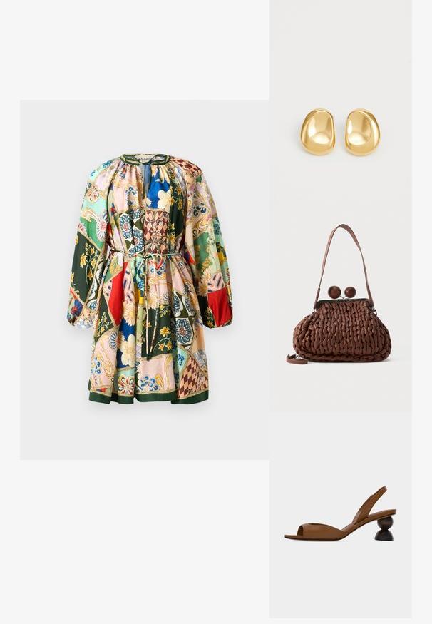 Farverig patchworkkjole med rund halsudskæring, snoreliv, lange ærmer og forskellige blomster- samt geometriske mønstre. Råmaterialet er en blanding af bomuld.; Brun åben tå slingback-sandal med en karakteristisk rund, todelt træhæl på en ensartet lys baggrund.; Brun flettet læderhåndtaske med en enkelt strop og to store runde trælukninger på toppen.; Guldfarvede stud øreringe med en glat, rund form og en reflekterende overflade, der fremhæver et minimalistisk design uden synlige mønstre.