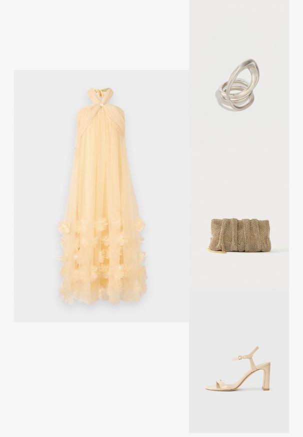 Maxikleid aus transparentem, blassgelbem Stoff mit einem geknoteten Halsband und floralen Applikationen am Saum, das eine fließende Silhouette schafft.; Beige High-Heel-Sandale mit Knöchelriemen und goldener Schnalle, offene Zehen und Blockabsatz auf weißem Hintergrund.; Kleine goldene Mesh-Clutch mit gerafftem Design und teilweise sichtbarem goldenen Kettengurt auf einfachem weißem Hintergrund.; Silberner Mehrfachring mit verflochtenen Schlaufen, glatter, glänzender Oberfläche und minimalistischem Design.