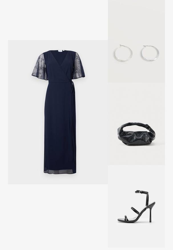 Φόρεμα navy blue με ντεκολτέ V και ημιδιαφάνειες δαντελένιες φαρδιές μανσέτες, δεμένο στη μέση, με μήκος έως το πάτωμα, από κομψό και ελαφρύ ύφασμα.; Μαύρες πατεντέ δερμάτινες σανδάλια με ψηλό τακούνι, τρία οριζόντια λουριά και ρυθμιζόμενο λουρί στον αστράγαλο. Κομψό σιλουέτα και γυαλιστερό φινίρισμα.; Μαύρη τσάντα φτιαγμένη από γυαλιστερό, υφασμάτινο υλικό με κυκλική, στροβιλισμένη λαβή και κλείσιμο με φερμουάρ. Διαθέτει ένα μαλακό, ζαρωμένο σχέδιο.; Ασημένια μεταλλικά σκουλαρίκια κρίκοι με λεία, ελαφρώς κυρτή επιφάνεια και κλειδαριά τύπου latch-back σε απλό λευκό φόντο.