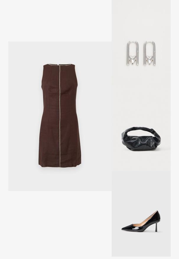 Robe marron foncé sans manches avec des détails de couture verticale beige au centre et autour de l'encolure ronde.; Chaussure à talon aigu noir en cuir verni avec un bout pointu et un talon stiletto mince de hauteur intermédiaire sur fond blanc.; Sac noir en matériau texturé et brillant avec une poignée circulaire torsadée et une fermeture éclair. Présente un design doux et froissé.; Boucles d'oreilles en métal argenté présentant une forme en U avec un accent en forme de cœur à la base, une texture lisse et une finition polie.