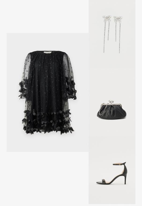 Robe noire avec des manches transparentes à motifs étoilés et des accents de tissu fleuri à l'ourlet et aux poignets. Encolure ronde, coupe décontractée.; Sandale à talons hauts en cuir noir avec une lanière de cheville. Présente une texture lisse, un bout ouvert et un talon fin. Détail de boucle en ton doré.; Porte-monnaie en cuir noir avec texture froncée, cadre en métal argenté, fermeture à verrouillage kiss-lock et bandoulière en chaîne. Surface lisse et douce.; Longs boucles d'oreilles en argent avec un groupe de strass au sommet et des rangées de petites strass suspendues en dessous.