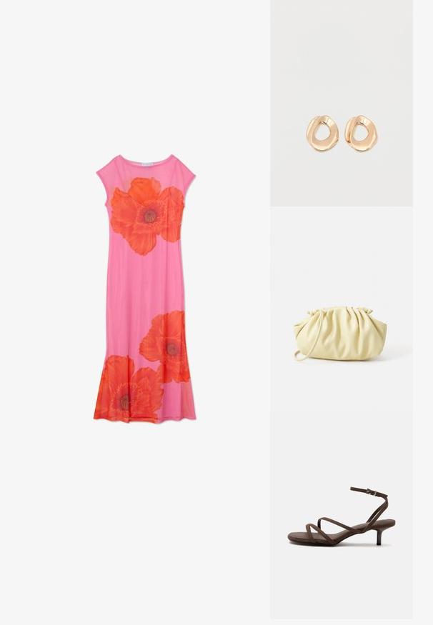 Rosa Blumenkleid mit großen orangen Mohnblumenmotiven, kurzen Ärmeln und einem fließenden Design. Hergestellt aus leichtem Stoff mit glatter Textur.; Braune Sandale mit hohem Absatz, dünnen gekreuzten Riemen und einem Knöchelriemen mit silberner Schnalle vor weißem Hintergrund.; Gelbe, gefaltete Handtasche aus glattem Kunstleder mit weicher Form, einzigem Schulterriemen und gerafftem Oberteil.; Paar unregelmäßig geformter, polierter Creolen aus goldfarbenem Metall mit offenem Zentrum auf weißem Hintergrund.