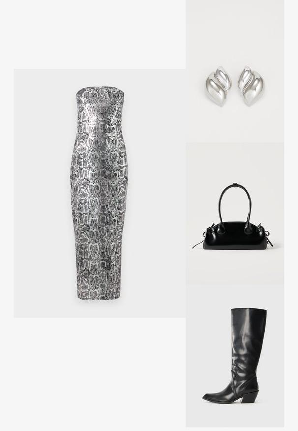 Trägerloses Midikleid im Schlangenprint mit figurbetonter Silhouette, glattem Material und metallischen Farbtönen in Silber und Schwarz.; Schwarze Leder-Stiefel bis zum Knie mit spitzem Zeh, angularer Ferse und glatter Textur. Verfügt über einen dezenten gesteppten Akzent an der Seite.; Kleine schwarze glänzende Handtasche mit zwei langen Griffen und seitlichen Kordelzug-Details vor einfachem hellem Hintergrund.; Silberne Ohrringe mit einer organischen, abstrakten Form. Glatte, glänzende Oberfläche mit einem konischen Design. Mit dezenten Kurven und einem zentralen Linienelement.