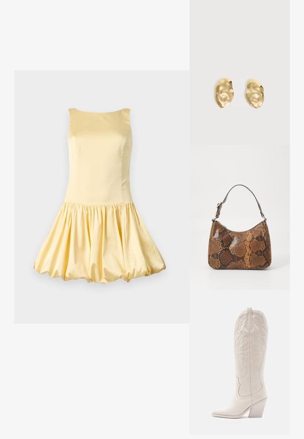 Robe sans manches jaune en tissu lisse, présentant un corsage ajusté et une jupe évasée froncée pour une forme de ballon.; Bottine de cowboy en cuir blanc avec un bout pointu et un talon bloc. Présente des motifs de broderie complexes sur la tige et une texture lisse.; Petit sac à main avec un motif en peau de serpent marron et noir, courroie courte et ajustable, et fermeture éclair.; Paire de boucles d'oreilles en métal doré brillant, de forme irrégulière, avec une surface froissée et lisse sur un fond clair uni.