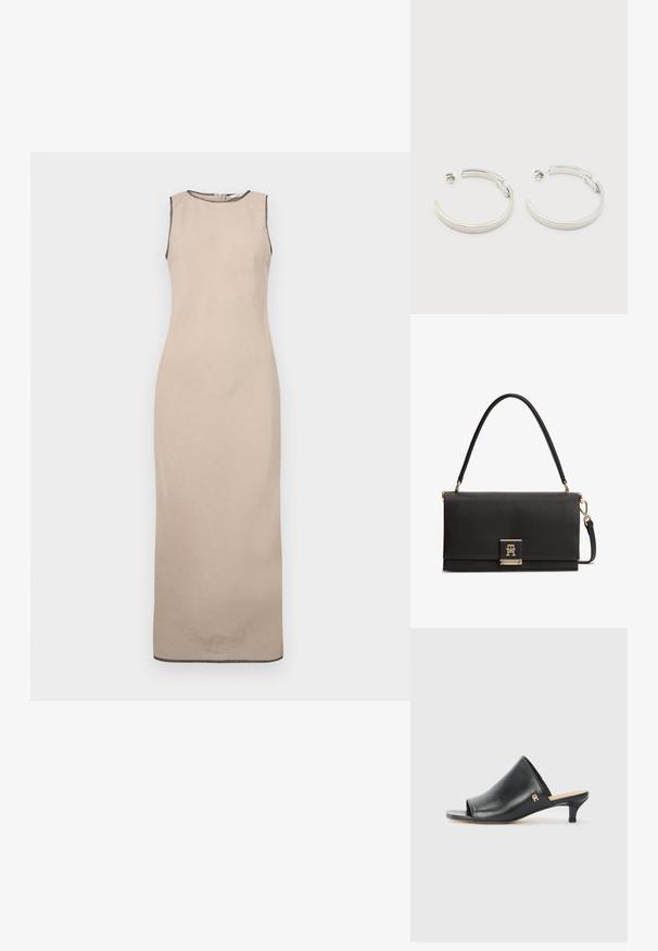 Beige mouwloze maxi-jurk met een zachte textuur, voorzien van een ronde halslijn en subtiele zwarte afwerking langs de randen.; Zwarte leren open teen muiltjes met een lage hak. Heeft een glad oppervlak en een gouden logo accent aan de zijkant.; Zwarte gestructureerde leren handtas met bovenhandvat, goudkleurige sluiting met verweven TH-logo en afneembare schouderriem.; Halve cirkelvormige oorbellen in zilverkleur met geribbelde textuur en druksluiting, afgebeeld op een witte achtergrond.