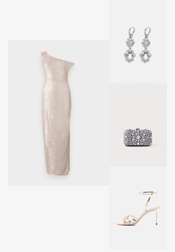 Knælang, one-shoulder kjole i lys beige med en tætsiddende silhuet, der har en paillet-tekstur og et strømlinet, lige design.; Guldmetallic sandal med høje hæle, flere tynde stropper over tæerne og en ankelrem med spænde.; Lille rektangulær mørkegrå clutch pyntet med klare rhinsten i et strålende mønster og en sølvkæde som strop.; Sølvfarvede øreringe med flere klare krystalgemstones i dråbe- og marquiseformer, med låse med bøjlestik og detaljeret udsmykning.