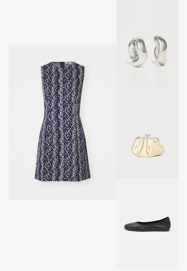 Robe sans manches en tissu bleu marine avec un motif en zigzag crème, dotée d'un col rond et d'une fermeture éclair au dos. Silhouette en A.; Ballerines en cuir noir avec un bout rond, texture lisse, détails de couture minimalistes et design de semelle flexible.; Pochette en cuir beige plissé avec un cadre en métal argenté, dotée de deux fermoirs ronds décoratifs et d'une chaîne en argent.; Boucles d'oreilles sculpturales en argent avec des formes douces et courbes et des surfaces réfléchissantes. Présentent un design de boucle fermée et une forme organique distincte.