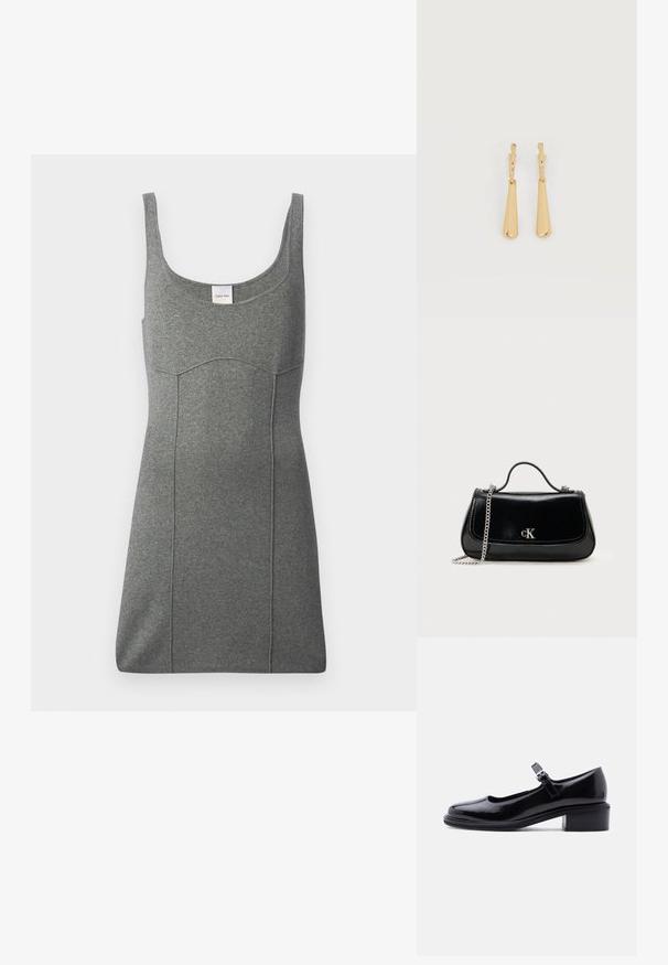 Graues ärmelloses Kleid aus Jersey-Material, mit rundem Ausschnitt, tailliertem Schnitt und dezenter Nahtgestaltung. Etikett am Ausschnitt sichtbar.; Schwarzer Mary-Jane-Schuh aus Lackleder mit niedrigem Blockabsatz und verstellbarem Schnallenriemen auf hellem einfarbigem Hintergrund.; Schwarze Lederhandtasche mit einer Kettenriemen, strukturierter Form und einem silbernen Logo-Akzent. Glatte Textur mit einem Klappenverschluss.; Ohrhänger in Gold-Ton mit glatten, länglichen Tropfenanhängern, die an kleinen Creolenverschlüssen hängen, auf weißem Hintergrund.