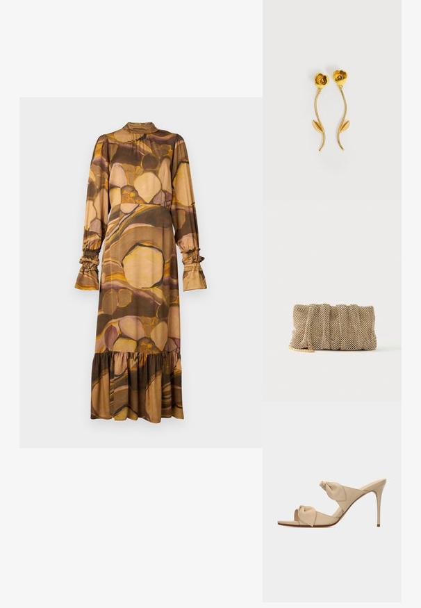 Langärmliges Kleid aus weichen, gemischten Materialien mit einem braunen und beigen abstrakten Muster, hohem Kragen, Rüschensäumen und einem rüschierten Saum.; Beige offene High-Heel-Pantoffel mit zwei verdrehten Knotenriemen und einem schlanken Stiletto-Absatz vor weißem Hintergrund.; Kleine goldene Mesh-Clutch mit gerafftem Design und teilweise sichtbarem goldenen Kettengurt auf einfachem weißem Hintergrund.; Ohrstecker in Goldoptik, geformt wie Blumen mit gebogenen Stielen und je einem einzelnen Blatt pro Stiel, vor weißem Hintergrund.