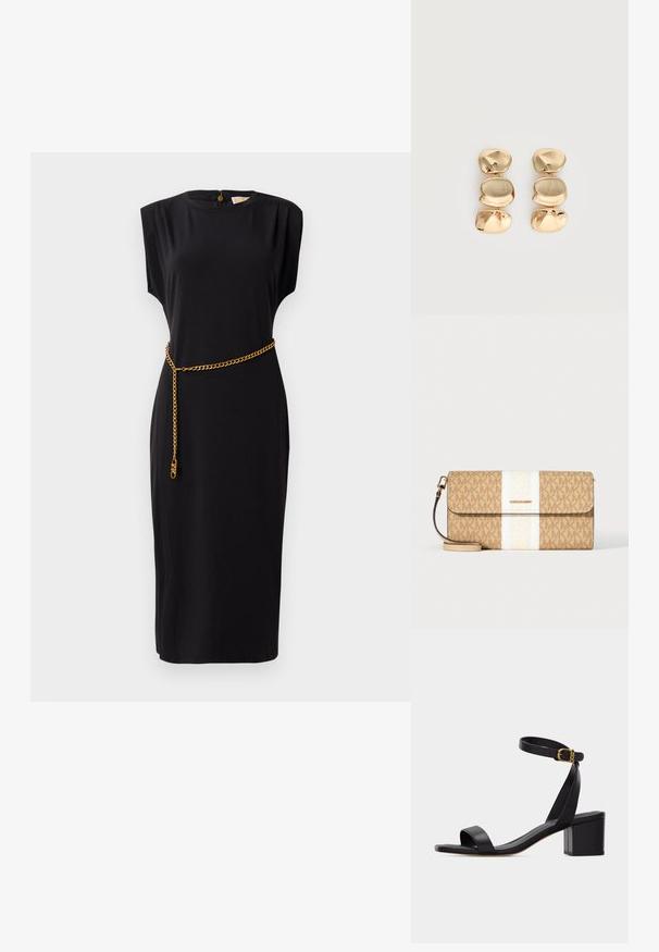 Zwarte midi-jurk met korte mouwen, ronde halslijn, geplooide details en een gouden kettingriemaccent, gemaakt van een gladde stof.; Zwarte open sandaal met blokhak en enkelbandje met een kleine gouden gesp, zijkantweergave op een effen achtergrond.; Beige Michael Kors clutch met bruin logo patroon, centrale witte streep, gouden logoplaatje en afneembare polsband op witte achtergrond.; Oorbellen in goudkleur met drie onregelmatige, gladde, afgeronde segmenten die verticaal opgestapeld zijn op een egale lichte achtergrond.