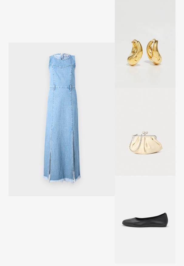 Denim maxi kjole i lys blå, ærmeløs design med rund halsudskæring, med to sidelæg og frynset kantdetalje.; Sort læderballetsko med rund tå, glat tekstur, minimal syning og et fleksibelt såldesign.; Plisseret beige læderclutch med en sølvmetalramme, der har to runde dekorative låse og en sølvkædetrasporte.; Guldringeøreringe med en glat, buet form og poleret overflade. Udstyret med en lukkeanordning og lette fordybninger for detaljer.