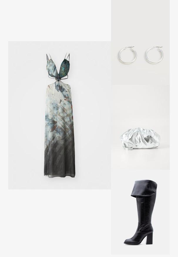 Robe maxi avec des bretelles spaghetti ajustables, présentant un motif abstrait dans des teintes de bleu, gris et marron, avec un tissu fluide et transparent.; Botte haute en cuir noir avec talon, bord plié et bout arrondi, debout sur un fond blanc.; Pochette argent métallique avec un corps doux et froncé et une fine bandoulière. Présente une texture lisse et brillante ainsi qu'une forme arrondie.; Paire de boucles d'oreilles créoles moyennes argentées brillantes avec de fines attaches métalliques sur un fond clair et neutre.