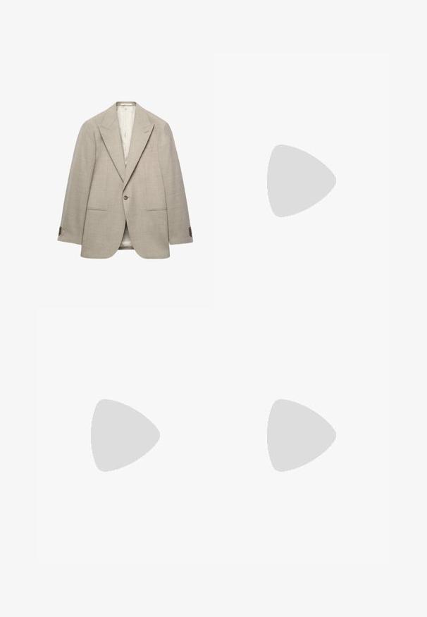 Blazer beige para hombre con un botón, solapas con muesca, dos bolsillos de ojal delanteros y puños con botones, mostrado sobre un fondo blanco.; Suéter beige de manga larga con cuello redondo, puños y dobladillo acanalados, con un pequeño logo bordado en el pecho izquierdo.; Tejido negro texturizado con una superficie suave y ligeramente brillante, que muestra un sutil patrón de tejido y un caída suave.; Zapato tipo mocasín penny loaf de cuero marrón con tacón bajo y detalles cosidos en la parte frontal y los laterales, mostrado de lado sobre un fondo blanco.