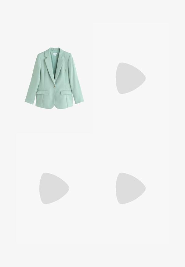 Mintgrøn blazer med enkelt knap, spids revers og to forlommer med klap, skræddersyet pasform, lange ærmer og let materiale.; Lilla sweater med en høj ribbet rullekrave, drop-skulder og ribbet kant. Fremstillet af blødt stof med en glat tekstur.; Lang, lys grøn nederdel med elastisk taljebånd og sideslidser på begge sider, lavet af glat, let stof.; Lyserød ballerina i læder med spids tå, glat tekstur, få detaljer og en solid lys brun sål. Enkelt design uden pynt.