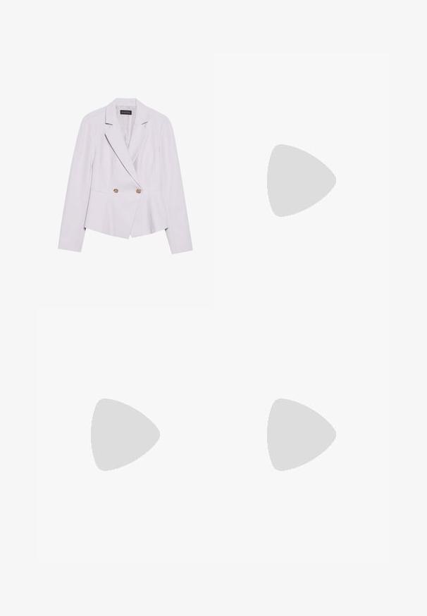 Blazer lavande clair à coupe ajustée, revers crantés, design croisé, et accents de boutons dorés, doté d'un tissu texturé.; Blouse à manches courtes, col en V, de couleur bleu clair, présentant un détail plissé à l'avant, un ourlet arrondi et une texture lisse.; Jupe midi trapèze rayée verticale bleu clair et blanc, avec une taille ajustée et des plis subtils.; Ballerine en suede bleu clair avec des bords festonnés et une bride de cheville, dotée d'un bout pointu et d'un petit talon. Texture lisse.