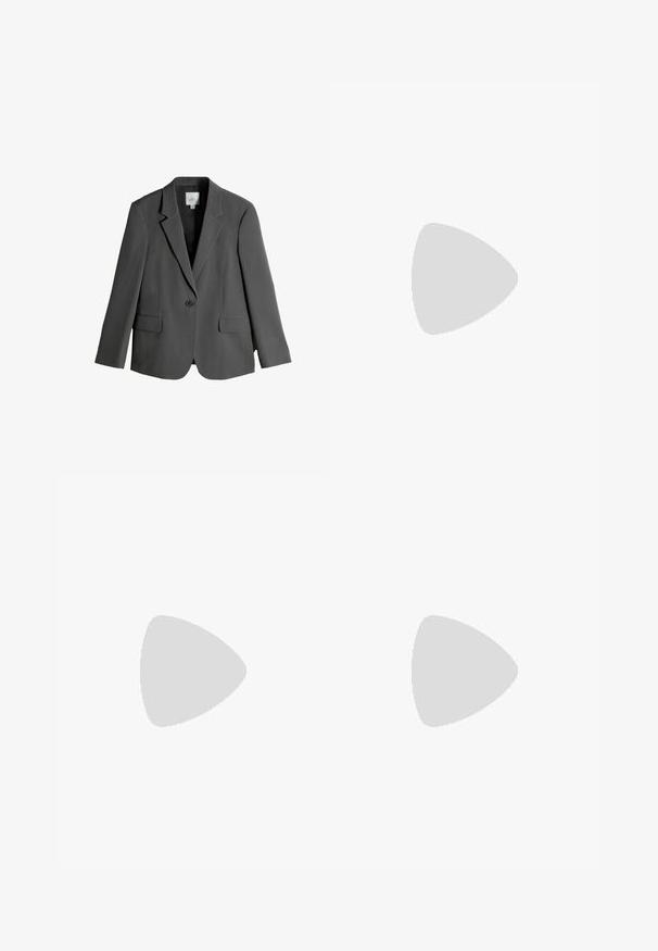 Blazer gris avec revers crantés, fermeture à un bouton, et deux poches avant. Fabriqué en tissu lisse, présentant une silhouette ajustée.; Blouse en satin blanc à manches longues, encolure ronde et détail froncé. Présente des manches légèrement bouffantes et une texture lisse.; Pantalons tapered à carreaux gris avec passants de ceinture et devant plat, conçus pour une coupe ajustée.; Mocassin en cuir noir avec un embout arrondi, une sangle décorative sur le dessus et un petit talon empilé. Texture lisse et détails de couture minimalistes.
