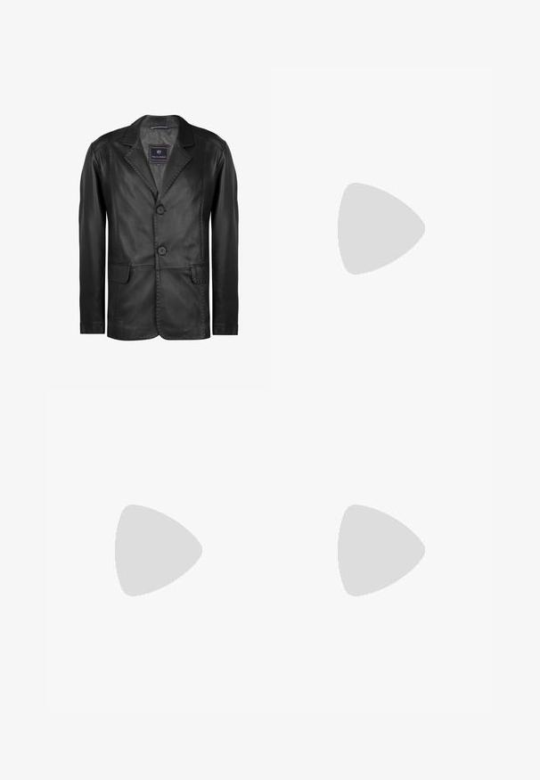 Blazer en cuir noir avec un col cranté, deux boutons et deux poches avant. Texture lisse avec des détails de couture subtils.; T-shirt noir à manches courtes avec un col rond, ourlet asymétrique, texture transparente et un détail de zipper sur le côté. Tissu doux et léger.; Jean slim noir avec des zones usées sur l'avant des cuisses et des genoux, doté de poches avant et de passants pour ceinture.; Bottes de combat en cuir synthétique noir avec une plateforme épaisse, présentant un laçage à l'avant, une fermeture éclair et un accent métallique sur le talon.