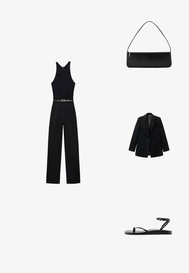Sort fløjlsblazer med en enkelt knaplukning, hakkede revers og to forlommer. Har en glat inderside.; Sort jumpsuit med en tætsiddende, ærmeløs top med en rund halsudskæring og brede ben. Inkluderer et sort bælte med en sølvspænde.; Sort flad sandal med tynde remme, tåloop og anklerem med en lille rund spænde, vist i sideprofil.; Sort rektangulær skuldertaske med en enkelt strop og en sølv lynlås langs den øverste kant, mod en hvid baggrund.
