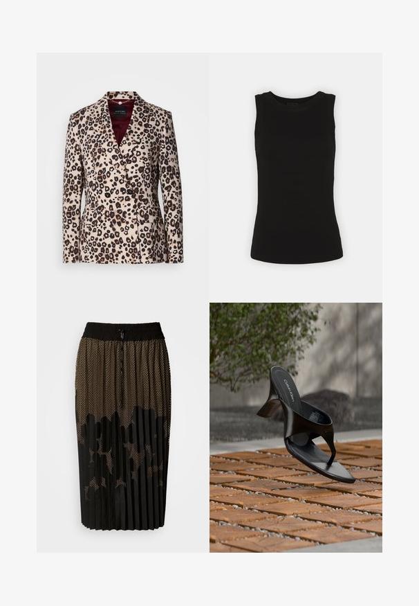 Blazer croisé avec revers crantés et poches à rabat en tissu beige, présentant un motif léopard marron et noir.; Débardeur noir sans manches en coton ribbé, avec un col rond et une silhouette ajustée.; Jupe plissée noire avec une superposition en maille ornée d'un motif à pois, taille élastique avec cordon de serrage et coupe mi-longue.; Sandale à talon noire Calvin Klein en forme de tongs flottant au-dessus d'une surface extérieure carrelée avec de la verdure et un mur en béton en arrière-plan.