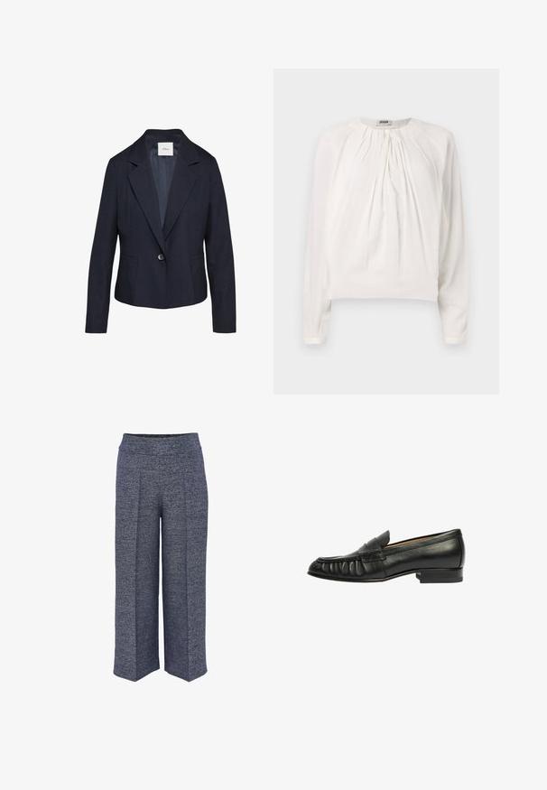 Marineblazer met een stippenprint, enkele knopen sluiting en geknipte revers. Bevat twee voorkiezen en een gladde binnenvoering.; Witte blouse met lange mouwen, ronde hals en geplooide voorkant. Zacht, glad materiaal met een comfortabele pasvorm en knoopdetails bij de kraag.; Wijduitlopende broeken gemaakt van een gestructureerde marineblauwe stof, met een hoge tailleband en nette voorplooien voor een gestructureerd ontwerp.; Scarosso Instappers - black calf