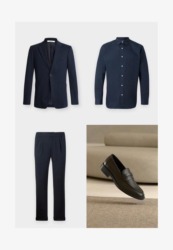 Dunkelblauer Herren-Blazer mit Einreiher, angesetztem Revers, einem Knopf zum Schließen und zwei aufgesetzten Vordertaschen auf einfarbigem Hintergrund.; Marineblaue Langarmbluse aus glattem Baumwollstoff mit einem Umlegekragen, einer Knopfleiste vorne und geknöpften Manschetten. Keine sichtbaren Muster.; Dunkelblaue Hose aus weichem Stoff, mit elastischem Bund, Falten an der Vorderseite und umgeschlagenen Säumen. Glatte Textur, minimalistisches Design.; Schwarzer Lederloafer, der auf einem beigen Teppich liegt, mit einem gebogenen beigen Sofa im Hintergrund.